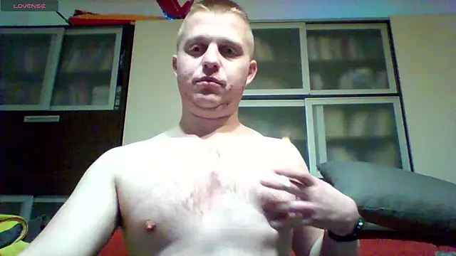 Snapshot of Matttthees chatting on January 16, 2025, 3:23 am Matttthees online show from January 16, 2025, 3:23 am