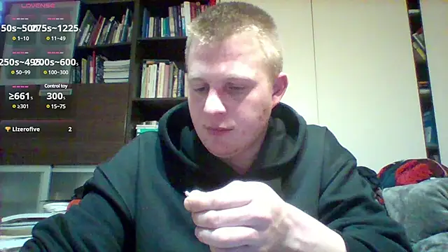 Snapshot of Matttthees chatting on February 6, 2025, 2:00 am Matttthees online show from February 6, 2025, 2:00 am