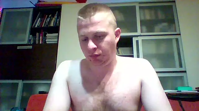 Snapshot of Matttthees chatting on March 11, 2025, 12:44 am Matttthees online show from March 11, 2025, 12:44 am