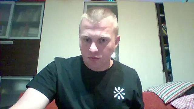 Snapshot of Matttthees chatting on September 30, 2025, 7:19 pm Matttthees online show from September 30, 2025, 7:19 pm