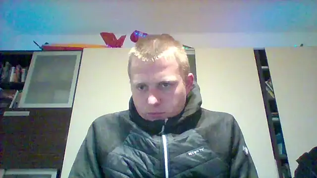 Snapshot of Matttthees chatting on October 20, 2025, 6:52 pm Matttthees online show from October 20, 2025, 6:52 pm