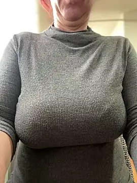 sweetmystery1 online show from March 26, 2026, 11:49 am