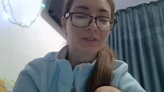 Ashleyspice online show from December 25, 2024, 6:20 am