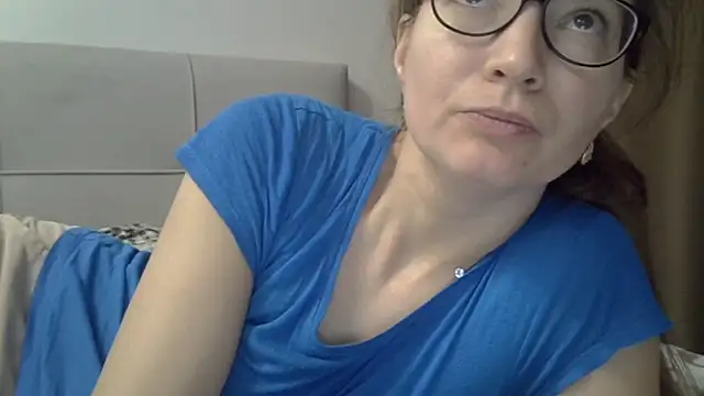 Ashleyspice online show from November 6, 2025, 5:41 am