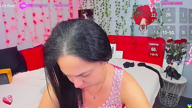 Snapshot of DarlingMilf chatting on December 22, 2024, 12:17 am DarlingMilf online show from December 22, 2024, 12:17 am