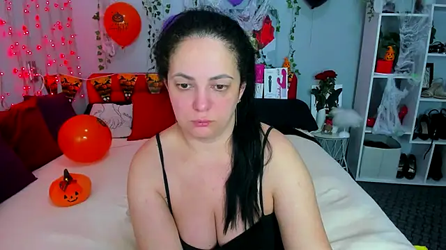 DarlingMilf online show from November 7, 2025, 7:03 pm