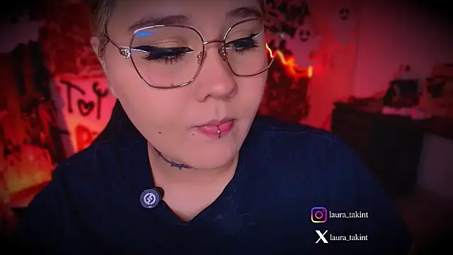 Laura takint online show from October 3, 2025, 9:12 pm