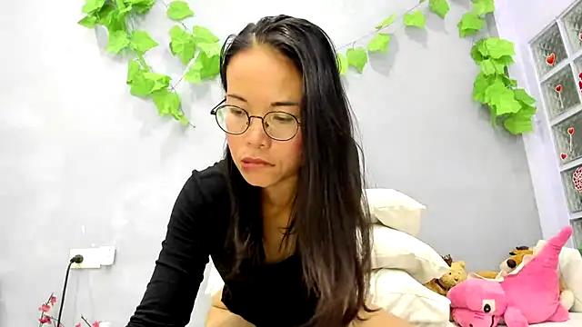 Snapshot of loveley_jenny chatting on January 8, 2026, 6:48 am loveley jenny online show from January 8, 2026, 6:48 am