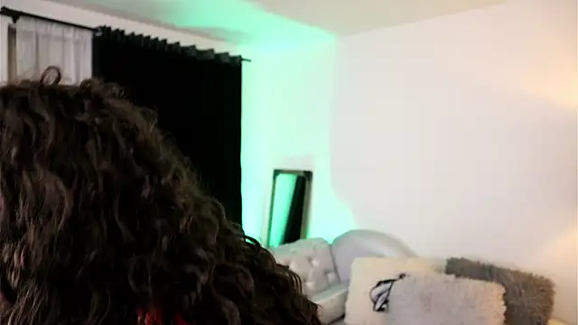 Valeriestyle online show from October 9, 2025, 4:32 am