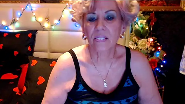 HappyWomanOn online show from January 24, 2025, 11:04 am
