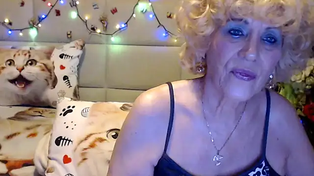 HappyWomanOn online show from March 19, 2026, 7:18 pm