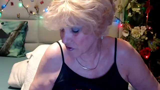HappyWomanOn online show from June 3, 2026, 8:39 am