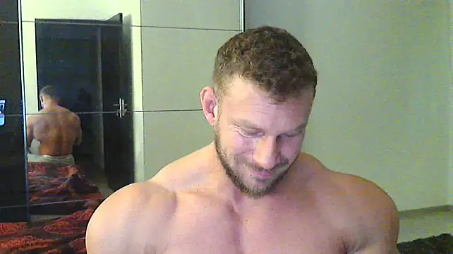 Snapshot of muscularkevin chatting on December 17, 2024, 6:24 am muscularkevin online show from December 17, 2024, 6:24 am