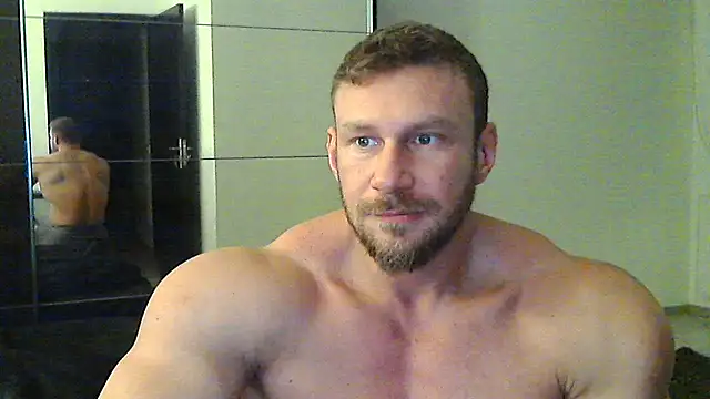 Snapshot of muscularkevin chatting on December 28, 2024, 2:21 pm muscularkevin online show from December 28, 2024, 2:21 pm