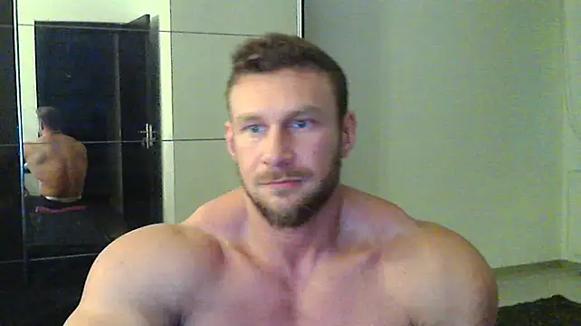 Snapshot of muscularkevin chatting on January 2, 2025, 2:35 pm muscularkevin online show from January 2, 2025, 2:35 pm