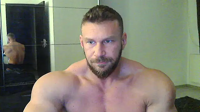 Snapshot of muscularkevin chatting on February 13, 2025, 4:22 am muscularkevin online show from February 13, 2025, 4:22 am