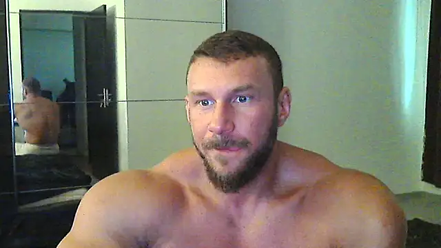 Snapshot of muscularkevin chatting on September 9, 2025, 1:21 pm muscularkevin online show from September 9, 2025, 1:21 pm