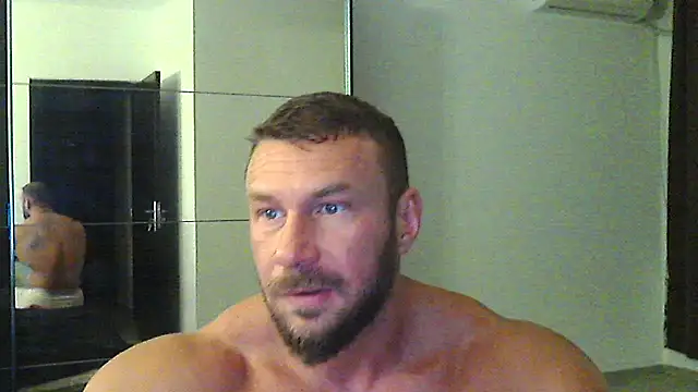Snapshot of muscularkevin chatting on September 10, 2025, 3:28 am muscularkevin online show from September 10, 2025, 3:28 am