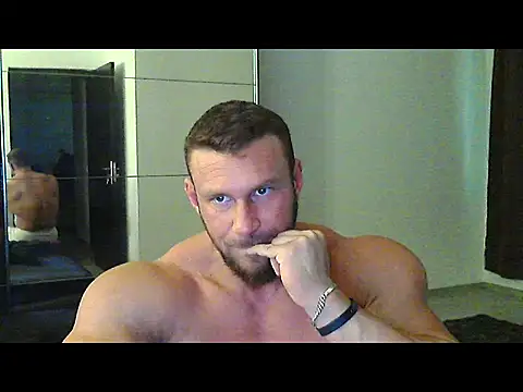 Snapshot of muscularkevin chatting on October 4, 2025, 1:20 pm muscularkevin online show from October 4, 2025, 1:20 pm