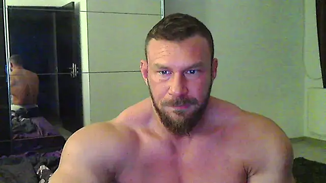 muscularkevin online show from April 16, 2026, 3:51 am