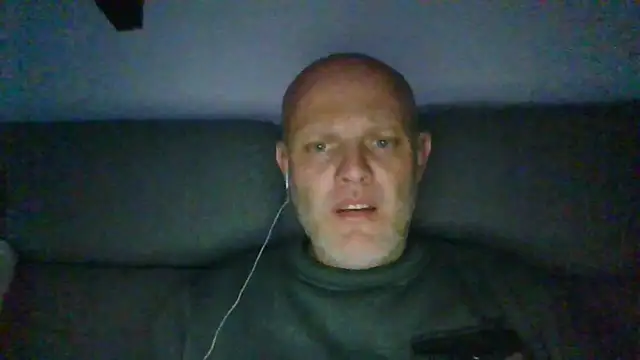 davigochi77bcn online show from February 6, 2026, 6:33 pm