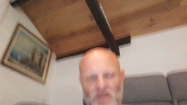 Snapshot of davigochi77bcn chatting on July 27, 2026, 10:28 pm davigochi77bcn online show from July 27, 2026, 10:28 pm