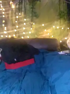 Hotredheadandtoungelasher online show from December 3, 2024, 4:39 pm