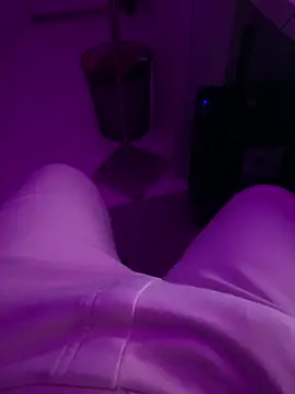 Luishorny19 online show from January 4, 2025, 11:38 pm