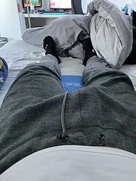 Luishorny19 online show from March 17, 2025, 4:33 pm