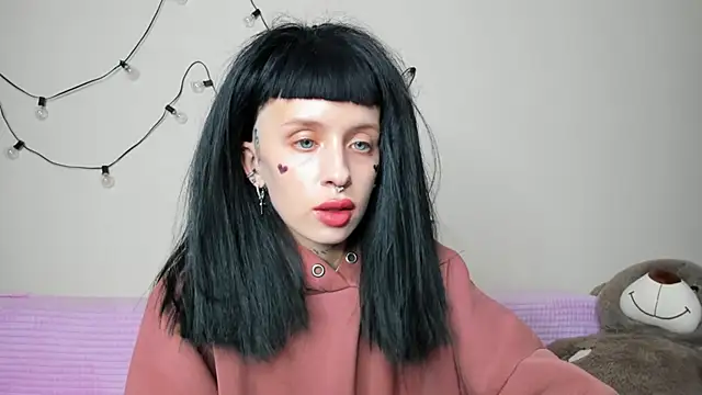 FlowerOfSin2001 online show from October 7, 2025, 3:53 pm