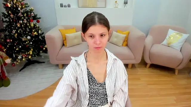 AudreyBarlow online show from December 10, 2024, 6:22 am