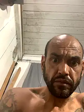 Snapshot of raphadoors19 chatting on October 19, 2025, 6:14 am raphadoors19 online show from October 19, 2025, 6:14 am