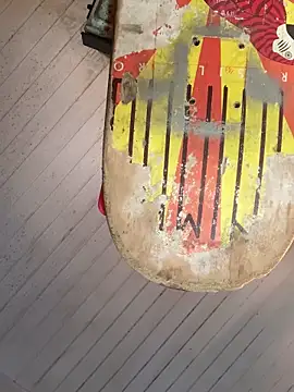 raphadoors19 online show from March 1, 2026, 7:10 am