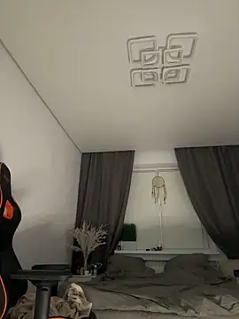 Snapshot of Bastet chatting on December 25, 2024, 1:20 am Bastet online show from December 25, 2024, 1:20 am