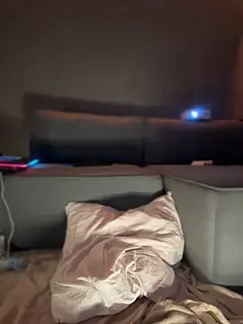 Snapshot of Bastet chatting on February 17, 2025, 12:10 am Bastet online show from February 17, 2025, 12:10 am