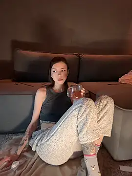 Snapshot of Bastet chatting on February 21, 2025, 9:43 pm Bastet online show from February 21, 2025, 9:43 pm