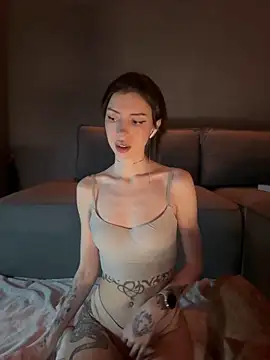 Snapshot of Bastet chatting on March 6, 2025, 12:32 am Bastet online show from March 6, 2025, 12:32 am