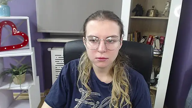 Zoey Erotic online show from December 20, 2024, 5:36 am