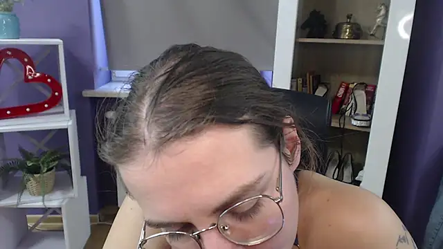 Zoey Erotic online show from December 20, 2024, 11:43 am