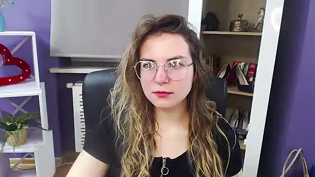 Zoey Erotic online show from January 20, 2025, 5:26 am