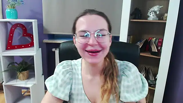 Zoey Erotic online show from March 10, 2025, 5:22 am