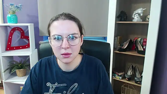 Zoey Erotic online show from March 14, 2025, 5:48 am