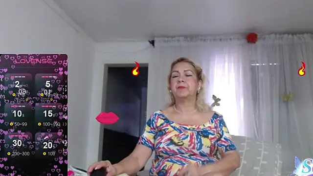 linapalacios online show from February 21, 2026, 11:44 am