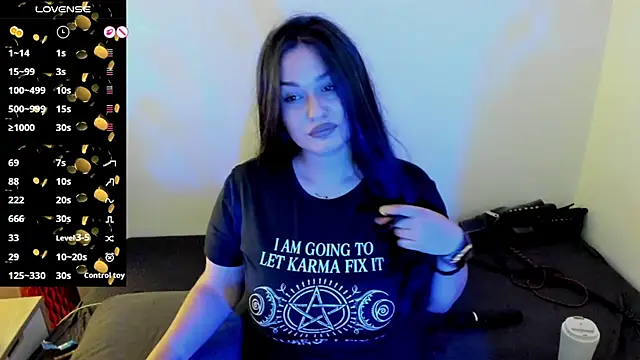 Laura sinner online show from June 15, 2026, 9:50 pm