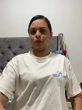 Snapshot of Kataliina chatting on May 30, 2026, 6:21 am Kataliina online show from May 30, 2026, 6:21 am