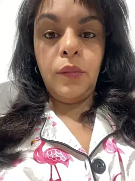 Snapshot of Kataliina chatting on July 10, 2026, 3:44 am Kataliina online show from July 10, 2026, 3:44 am
