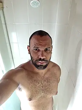 Snapshot of anthonylatynxd chatting on January 28, 2025, 10:01 pm anthonylatynxd online show from January 28, 2025, 10:01 pm