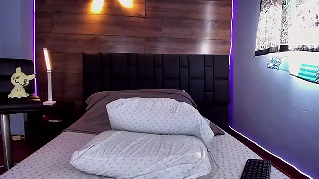 Snapshot of anthonylatynxd chatting on February 21, 2025, 9:11 pm anthonylatynxd online show from February 21, 2025, 9:11 pm