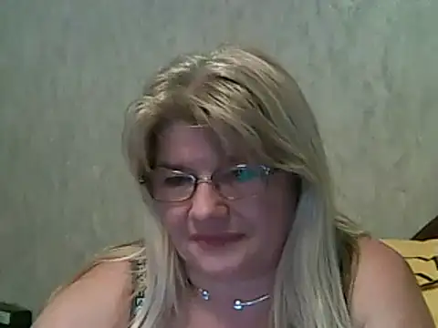 Diana 49 online show from February 12, 2025, 6:40 pm