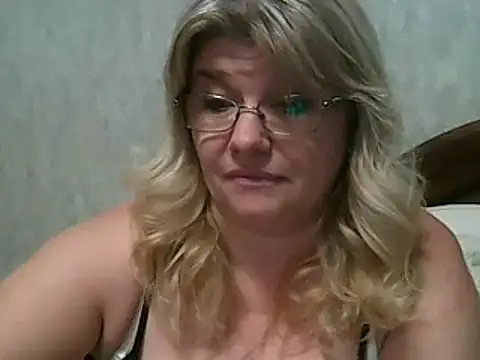 Diana 49 online show from March 8, 2025, 5:43 pm